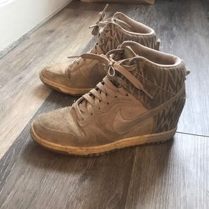 Nike women dunk sky high sneakers